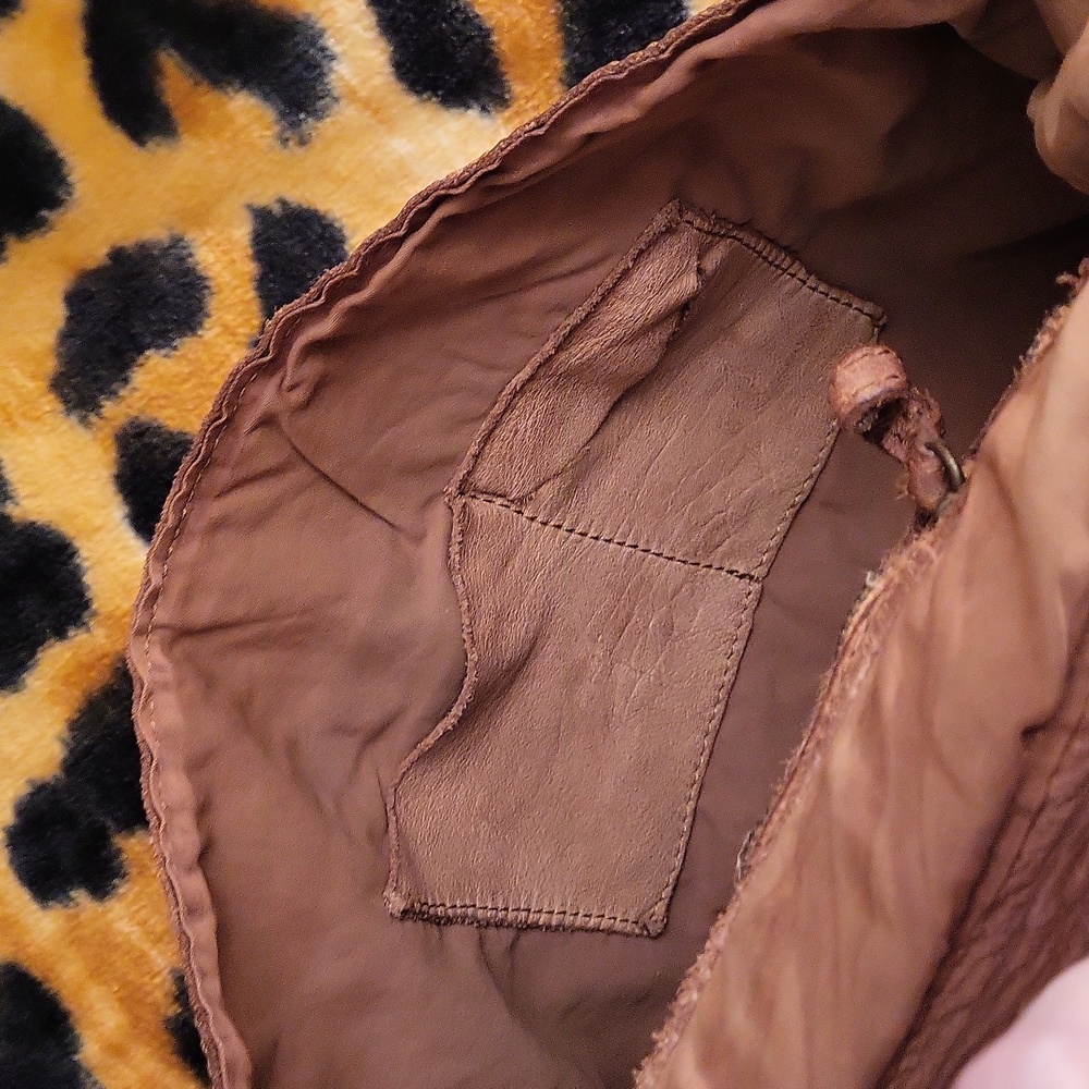 Genuine leather bag from distressed leather,Italy - Picture 10 of 16